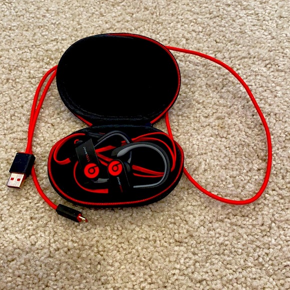 Powerbeats3 - Picture 1 of 2